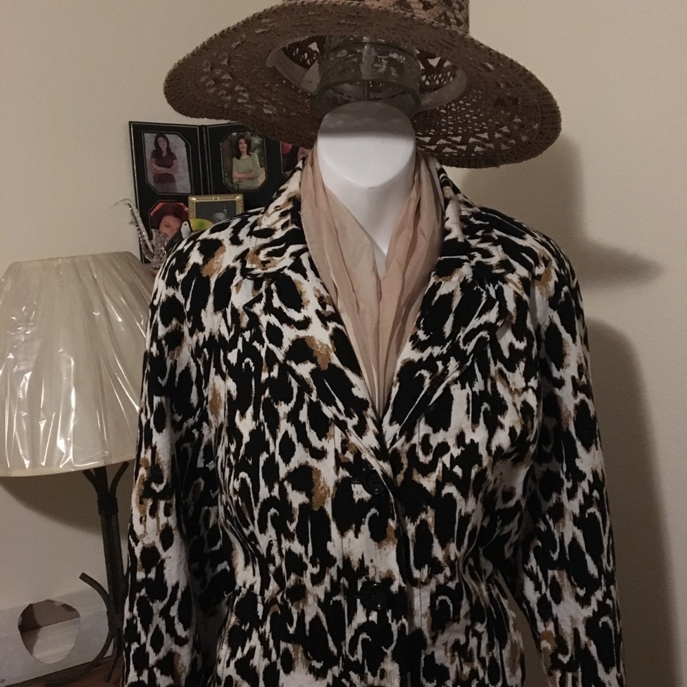 Animal Print Jacket - Picture 3 of 3